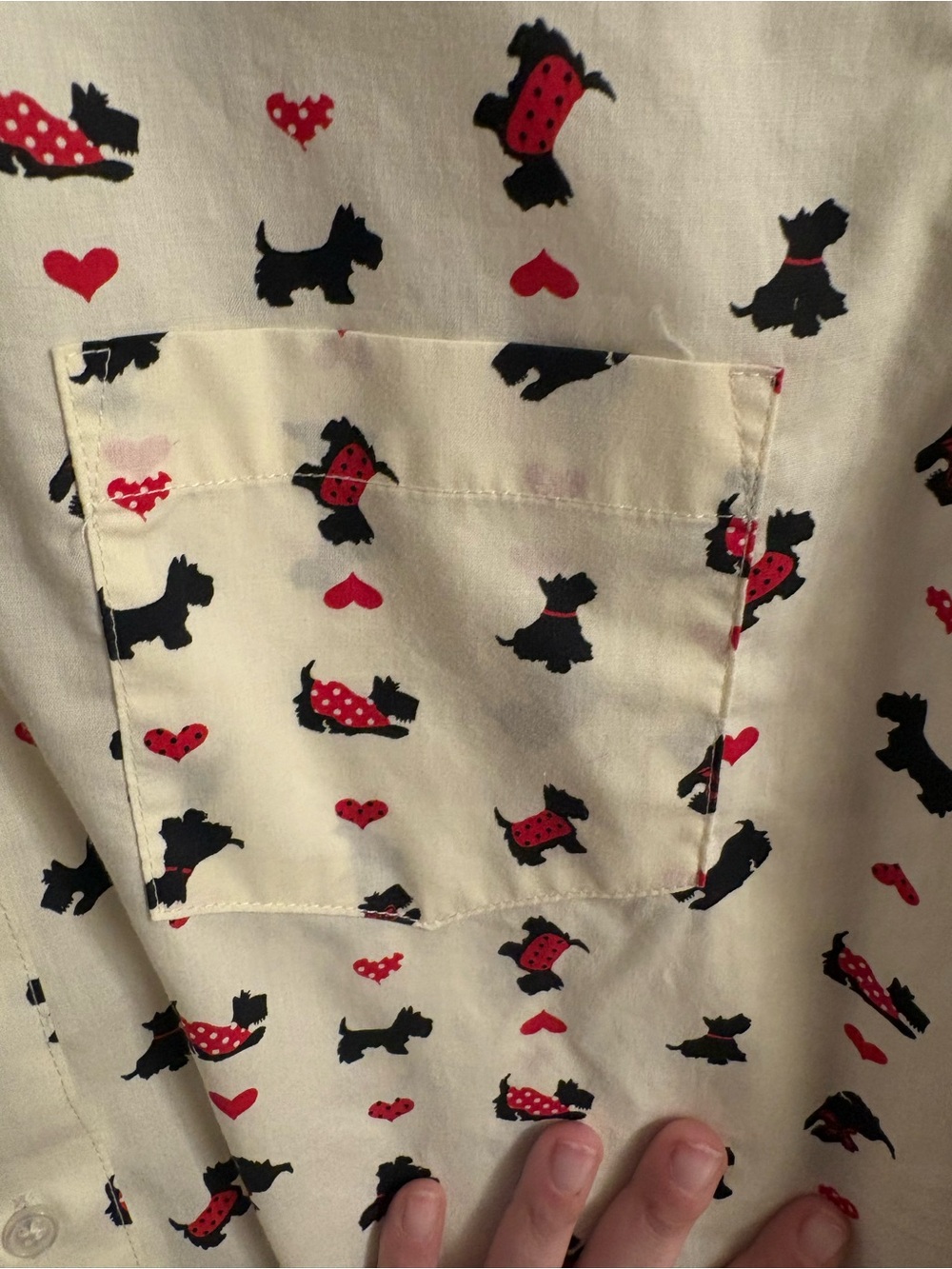 Blair Cream Scrub Top with Black Scottie Dogs and Red Hearts